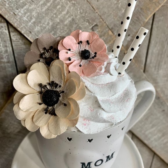 Handmade Mug Topper with Mom Mug. - Picture 3 of 3